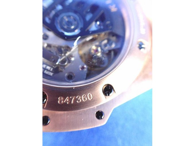 weitere Gravur am Gehäuse