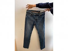Jeans von vorne