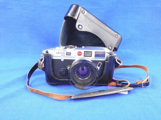 Leica M6 mit Bereitschaftstasche
