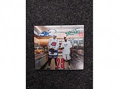 Cover mit Autogramm