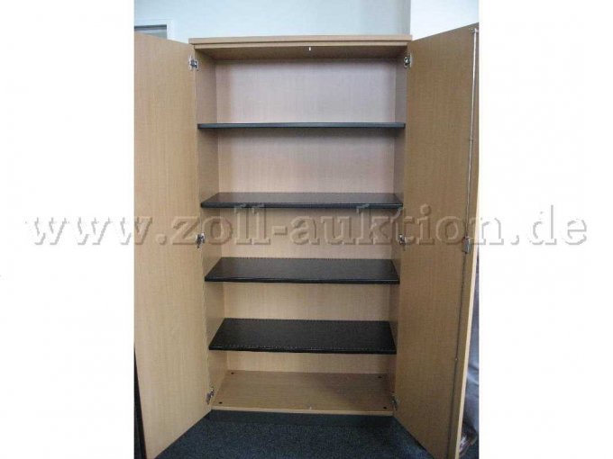 Aktenschrank geöffnet