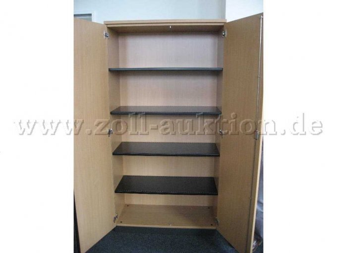Aktenschrank geöffnet