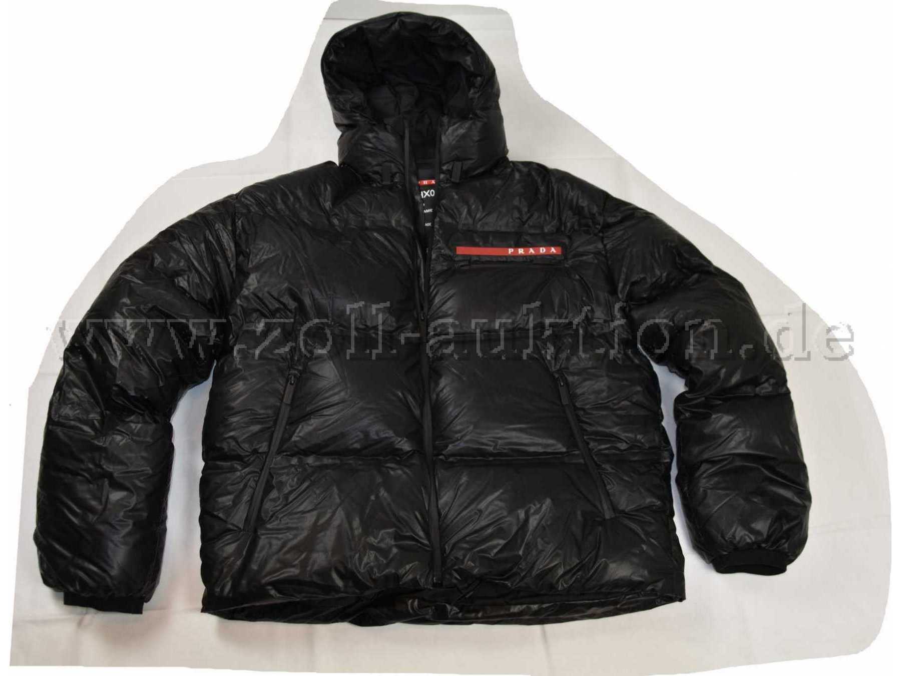 1 schwarze Oversize – Daunenjacke „Prada“ Modell: LR-HX026 - Frontansicht