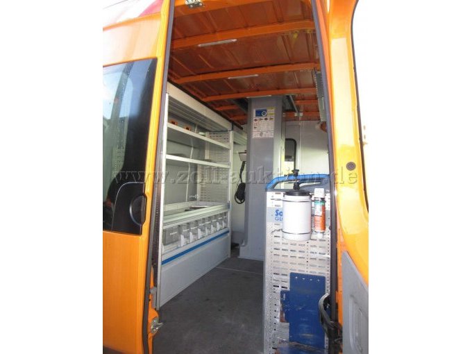 Innenraum hinten mit Sortimo