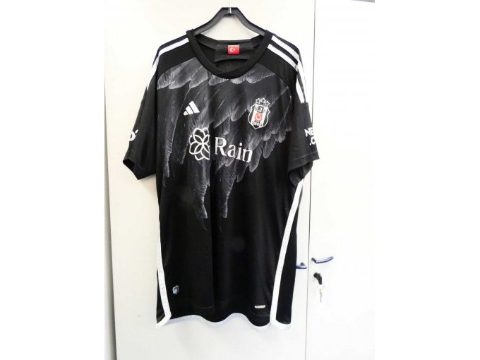 Fußballtrikot Besiktas Istanbul_ Ansicht Vorderseite