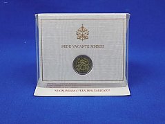 Blick auf den Klappfolder mit integrierter Münze