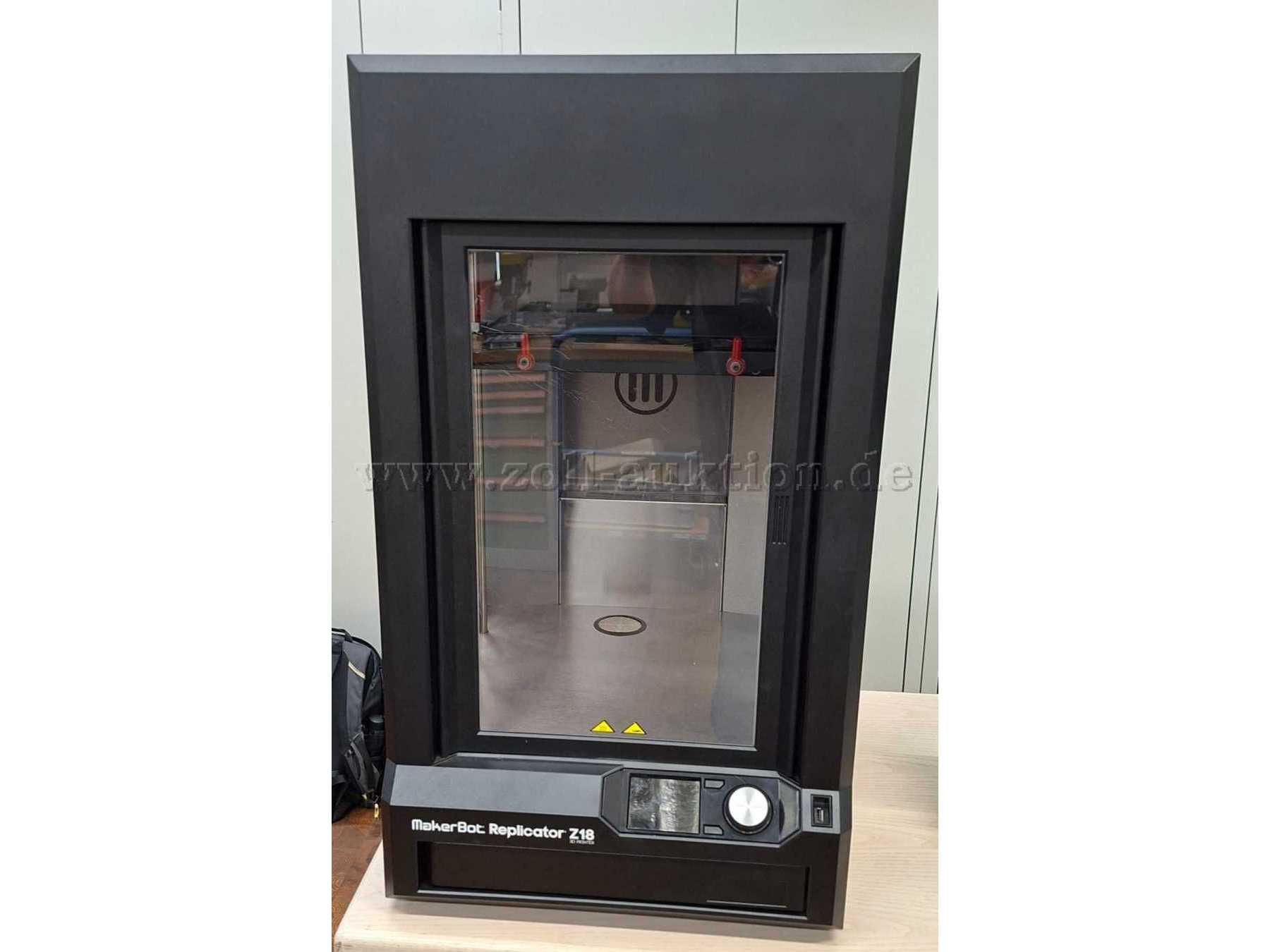 MakerBot Replicator Z18_frontal