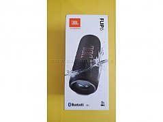 OVP Frontansicht, JBL Flip 6 Tragbarer Bluetooth-Lautsprecher - sCHWARZ