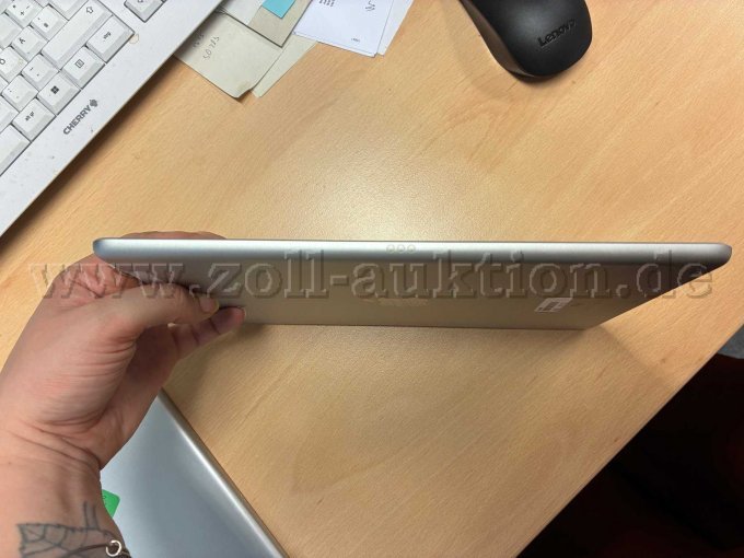 20 Apple iPad 7e generatie | 10,2 inch | Wit/zilver | 32 GB | Wi-Fi & Cellular – foto 3 – kavel bij Zoll-Auktion, Münster