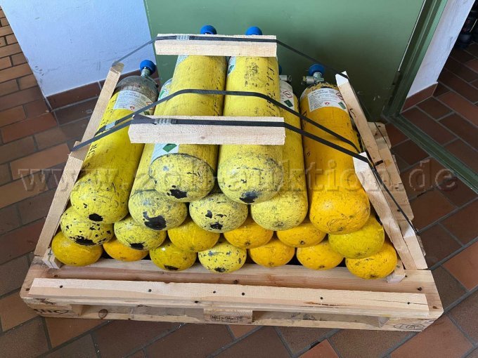 20 ademhalingsbeschermingsflessen voor perslucht, 6 liter, 300 bar, staal – foto 2 – kavel bij Zoll-Auktion, Töging a. Inn
