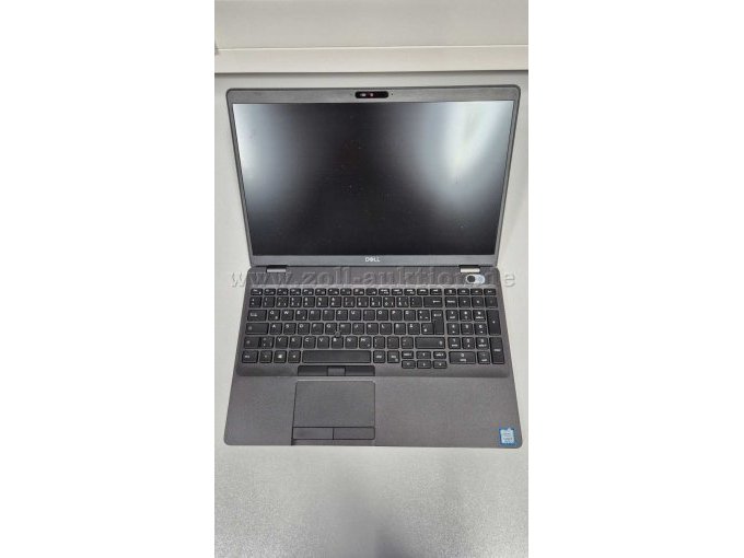 Dell Latitude 5500 aufgeklappt