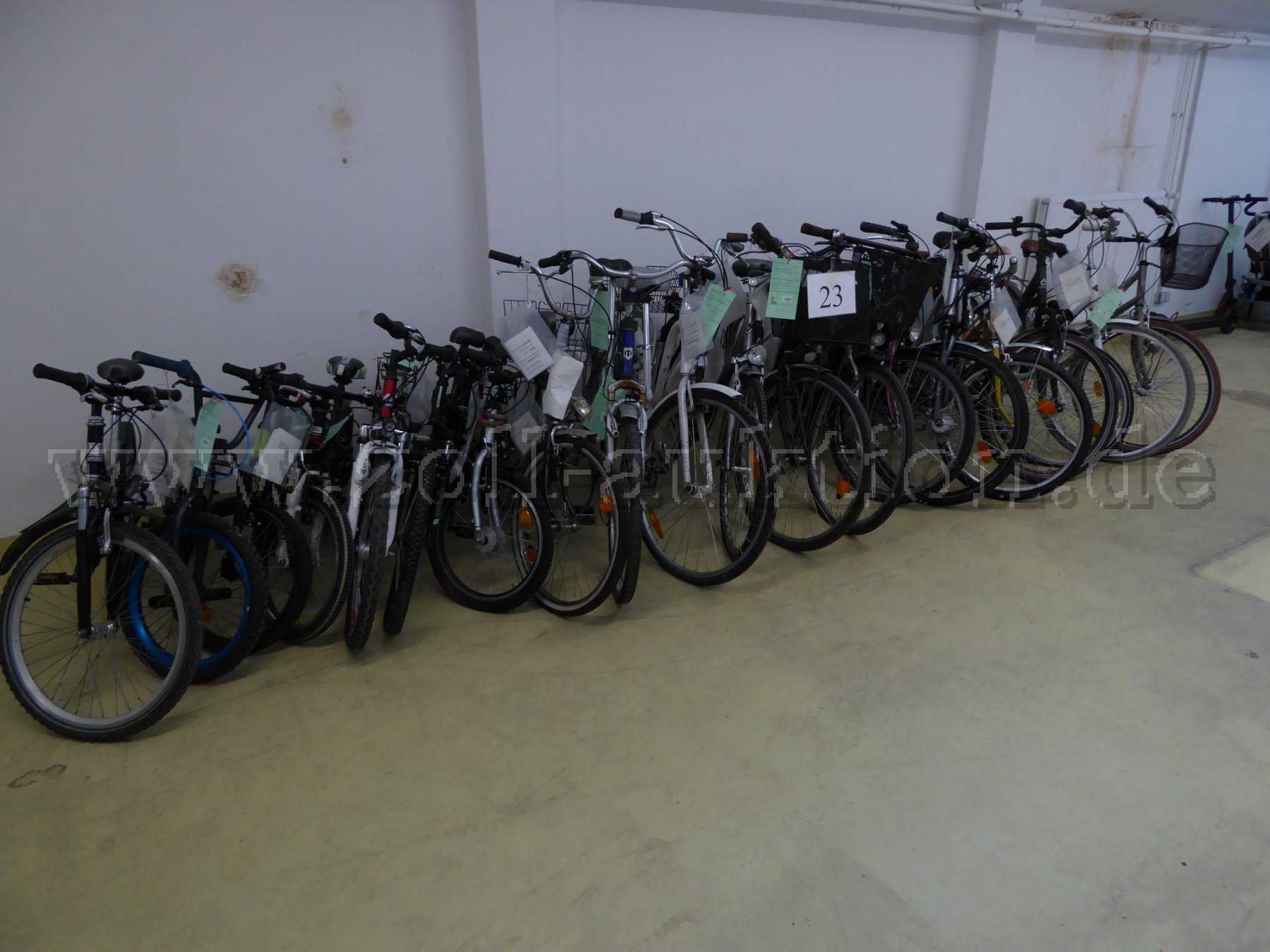 20 Fahrräder NUR FÜR BASTLER ERSATZTEILSPENDER