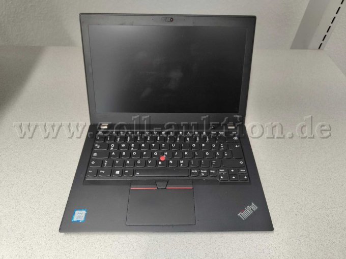 Notebook aufgeklappt