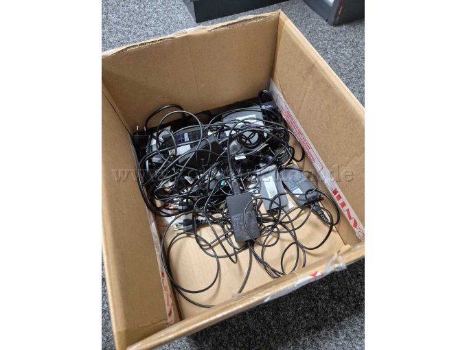 13 Netzteile