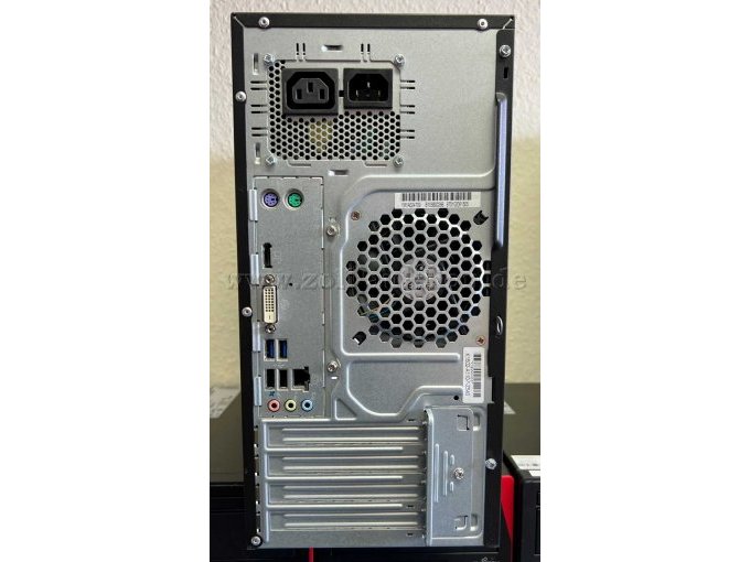 Fujitsu Esprimo P556/E90+ - Rückansicht