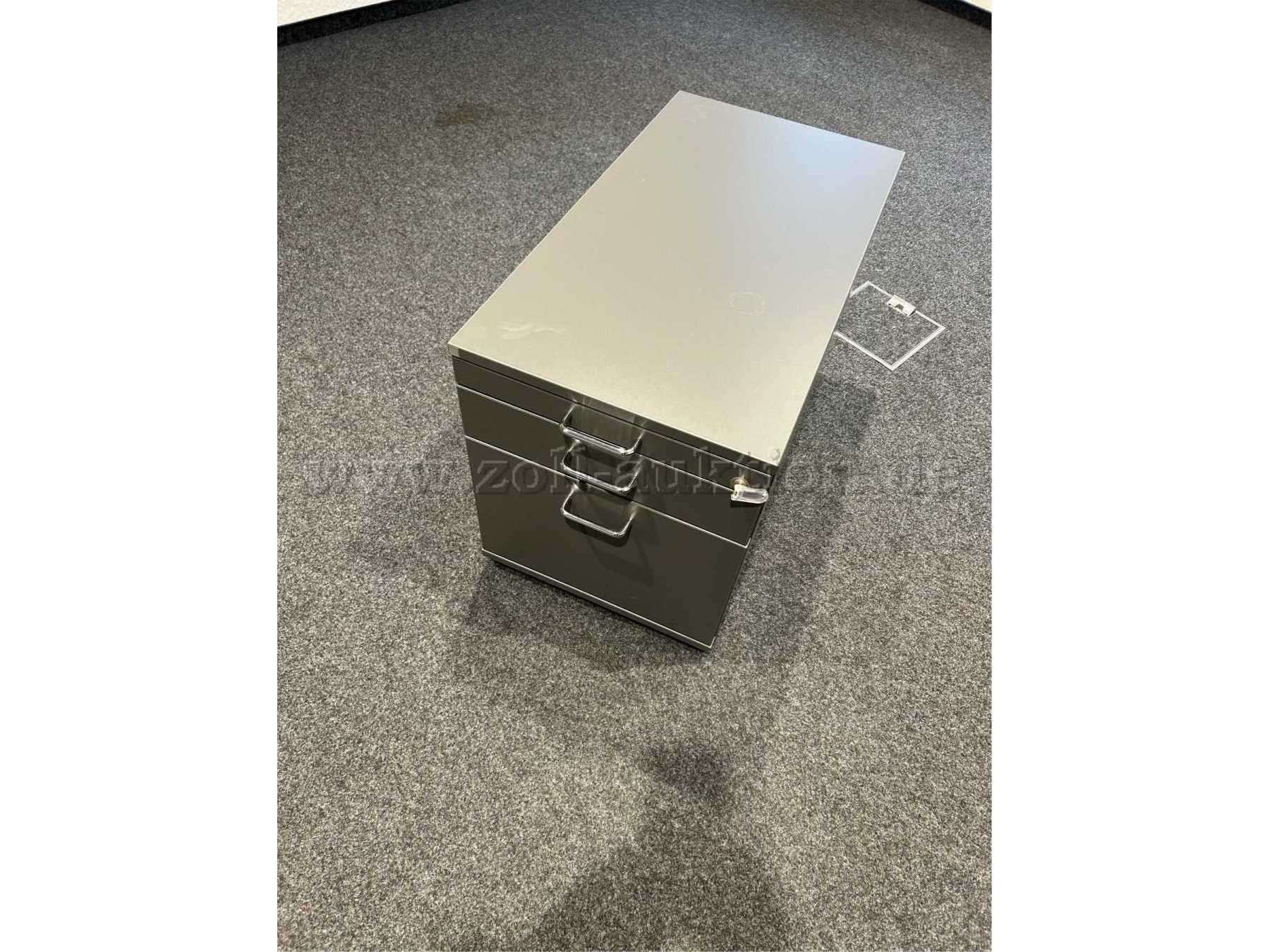 Rollcontainer geschlossen