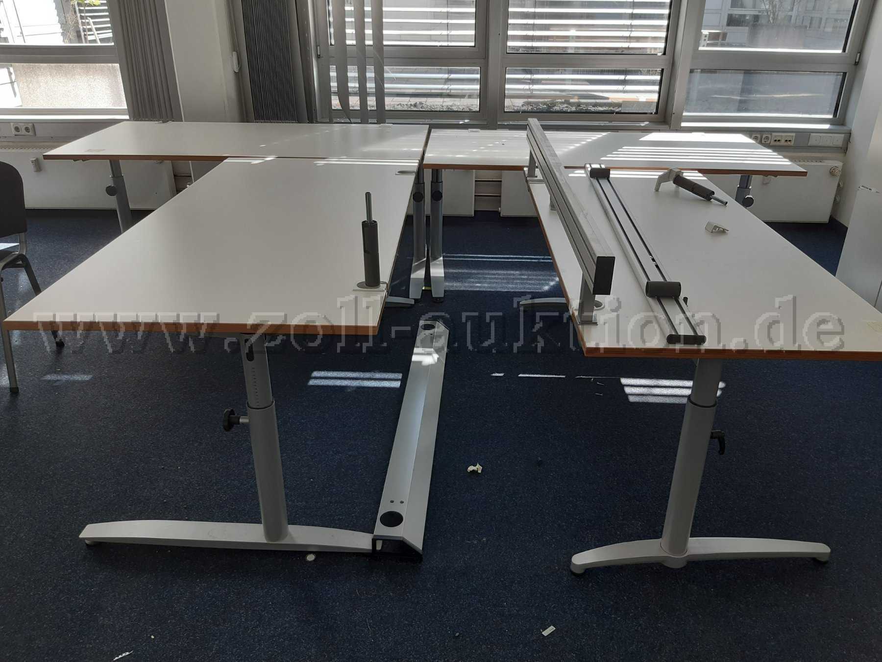 4 Tische Zustand