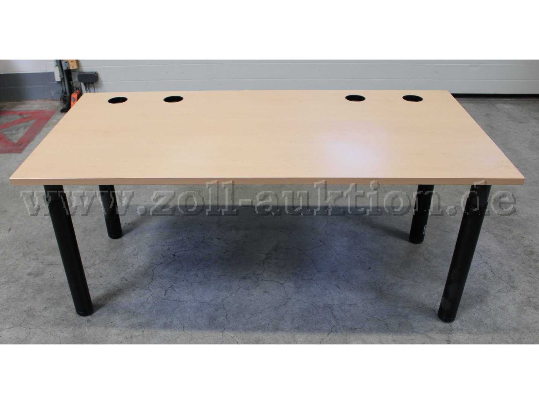 Schreibtisch