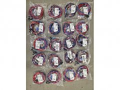 Gesamtansicht der Stromversorgungskabel