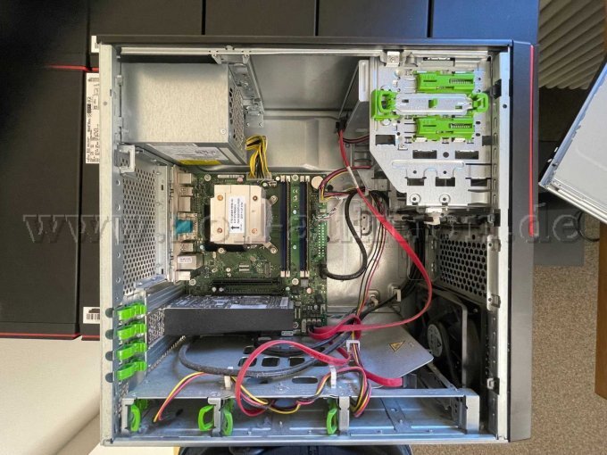 Fujitsu Esprimo P756 - Innenansicht