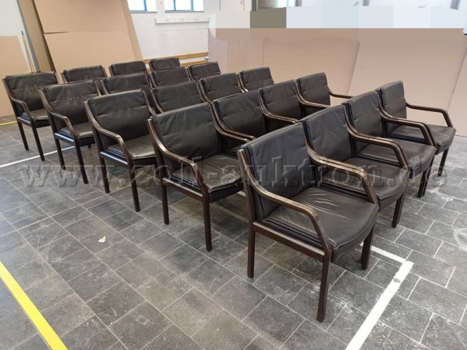 alle von vorne schräg oben