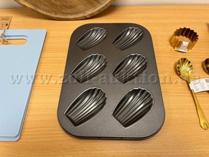 1 Backform für insgesamt sechs Madeleine-Küchlein