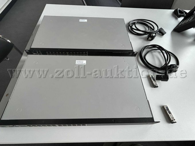 2 X Cisco SG200-26FP plus Kaltgeräte Kabel und 2 X GBIC