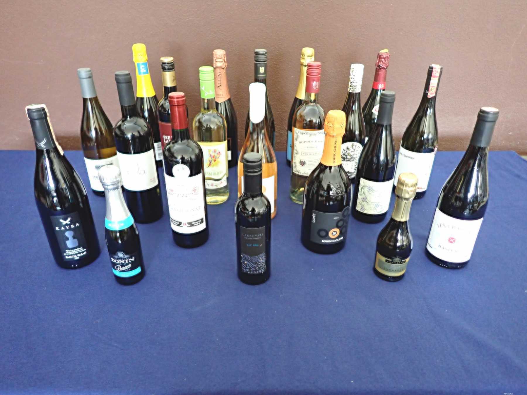 verschiedener Wein & Sekt
