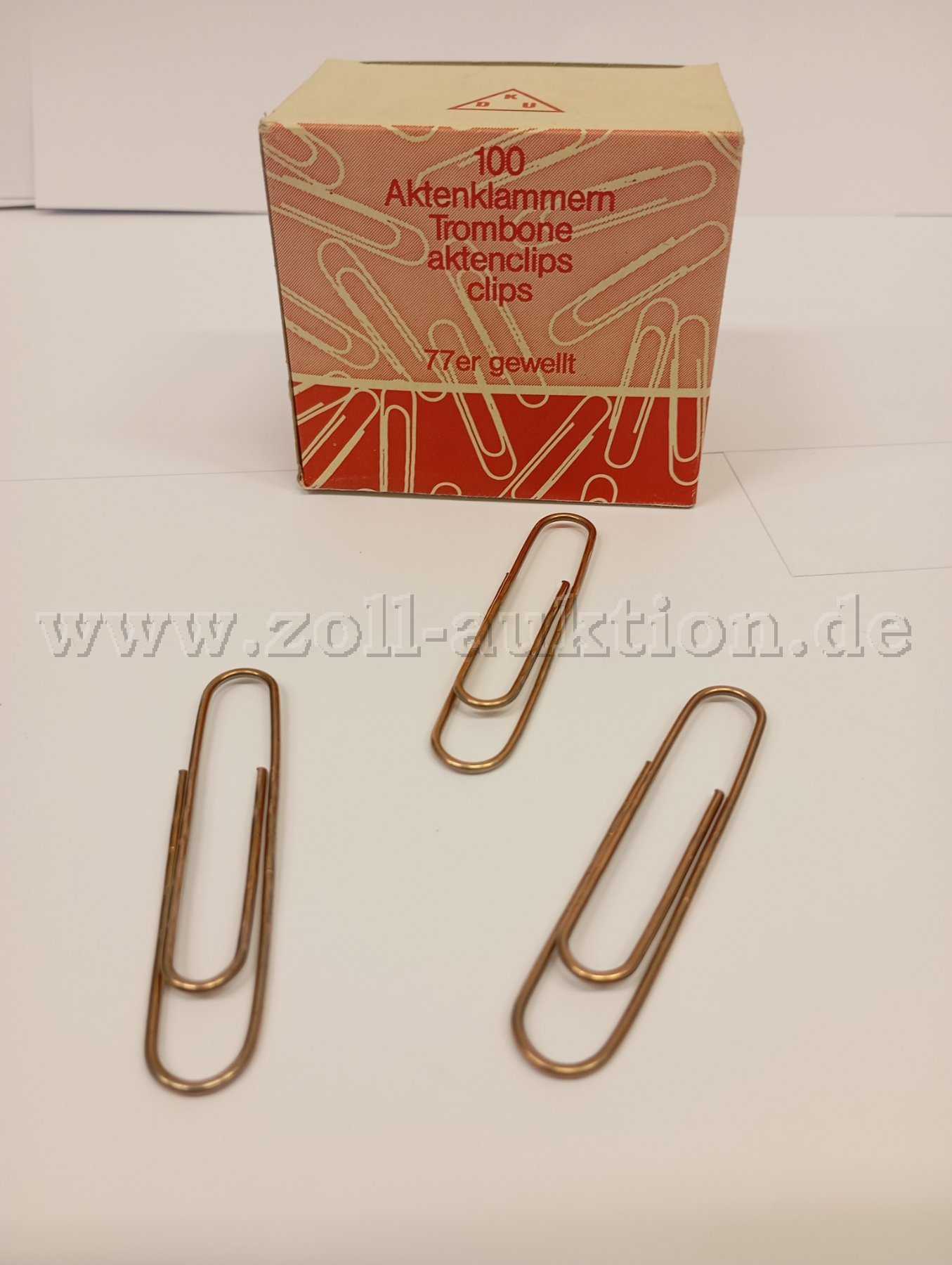 221 opakowań spinaczy biurowych 77 mm, falowanych