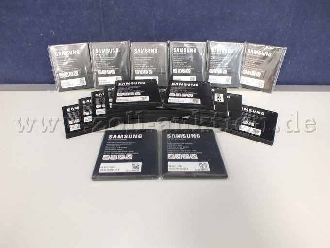 Gesamtansicht der Auktion (22 Original Samsung Akkus)