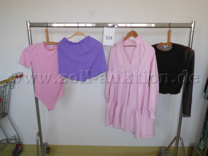 Body, kurze Hose, Kleid, Oberteil