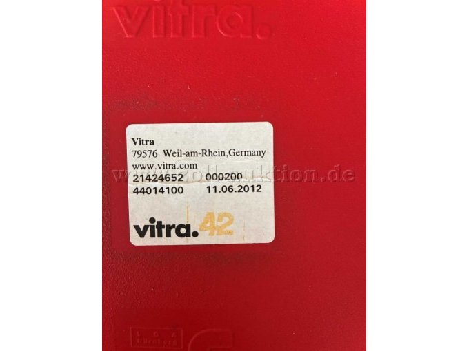 Vitra-Rot-3
