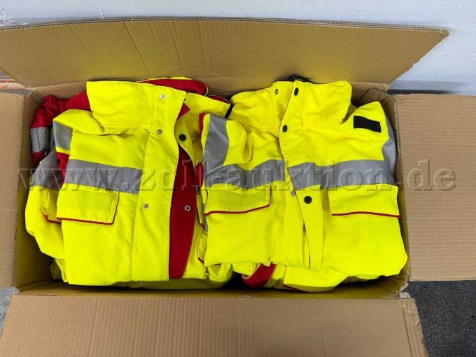 alle jacken zusammen