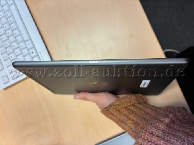iPad von der linken Seite, Smart Anschluss