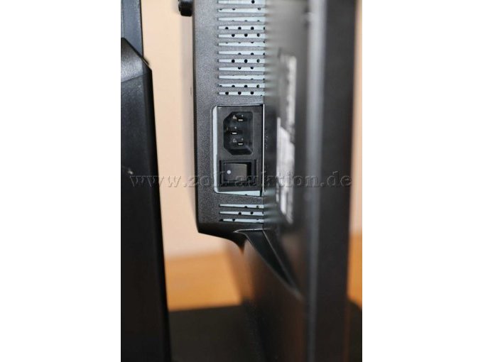 Kaltstecker Anschluss und Starterknopf