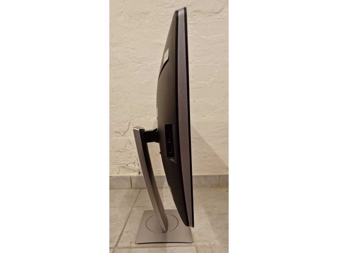 Seitenansicht Monitor HP E222 LED 
Bild beispielhaft