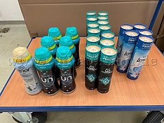 Übersichtsaufnahme Waschmittelkonvolut