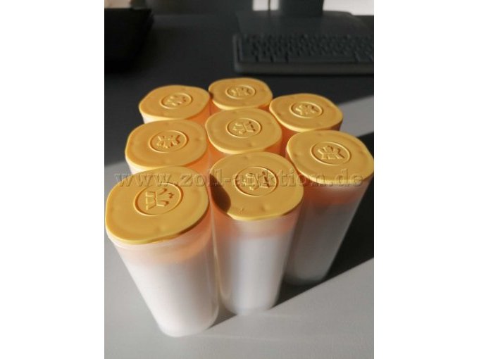 Behälter mit je 25 Münzen