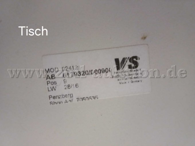 Modell-Angabe für Tisch