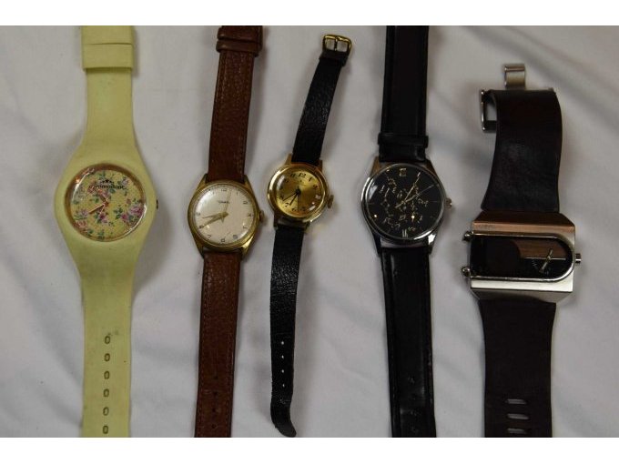 5 der gebrauchten Uhren