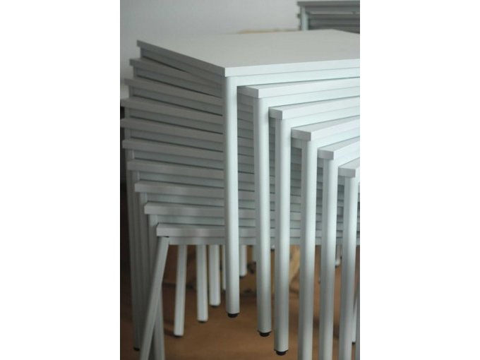 270 multifunctionele tafels (tweedehands/in zeer goede staat – fabrikant onbekend) – foto 2 – kavel bij Zoll-Auktion, Suhl