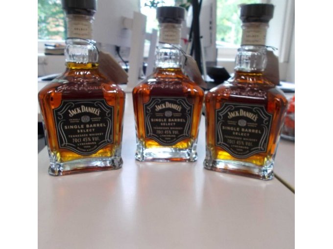 Jack Daniels Single Barrel Select mit %- und Mengenangabe