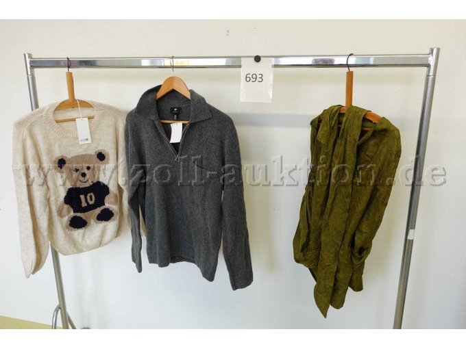 27 teiliges Konvolut Damenbekleidung neuwertig gr.S versch. Hersteller – foto 11 – kavel bij Zoll-Auktion, Hamburg