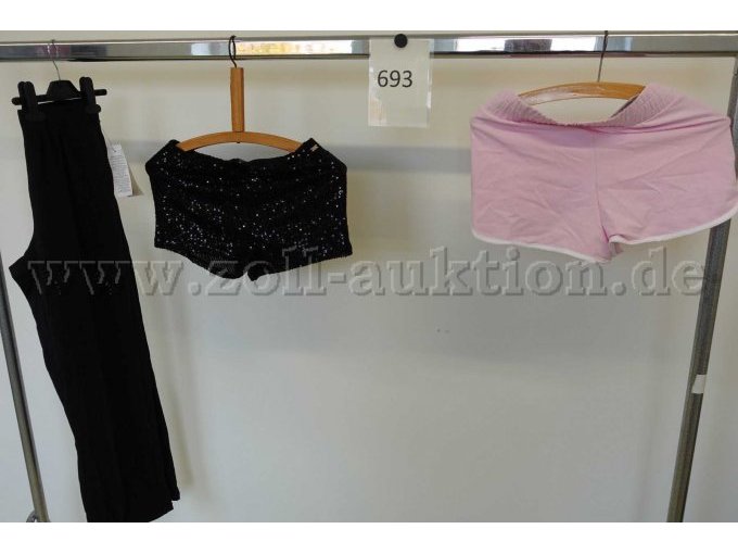 27 teiliges Konvolut Damenbekleidung neuwertig gr.S versch. Hersteller – foto 3 – kavel bij Zoll-Auktion, Hamburg
