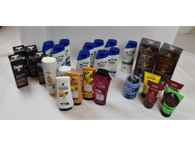 28 Haarpflege-Produkte der Marken „head & shoulders“, “Schwarzkopf” u.w.