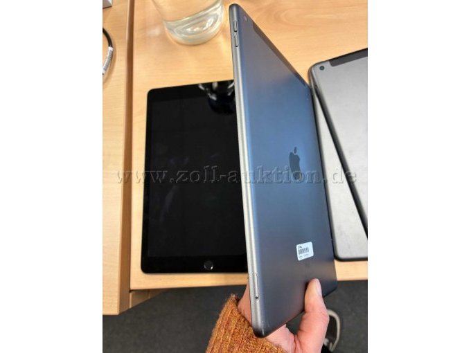 iPad rechte Seite, Lautstärkenknöpfe, SIM-Kartenslot