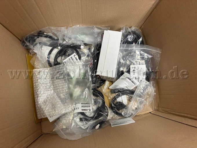 Zubehör mit Originalverpackung