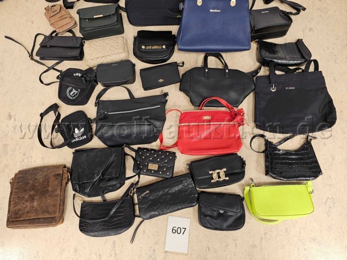 Detailansicht Handtaschen
