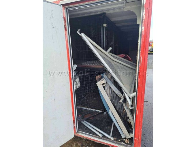 Tür Materialraum - Container II