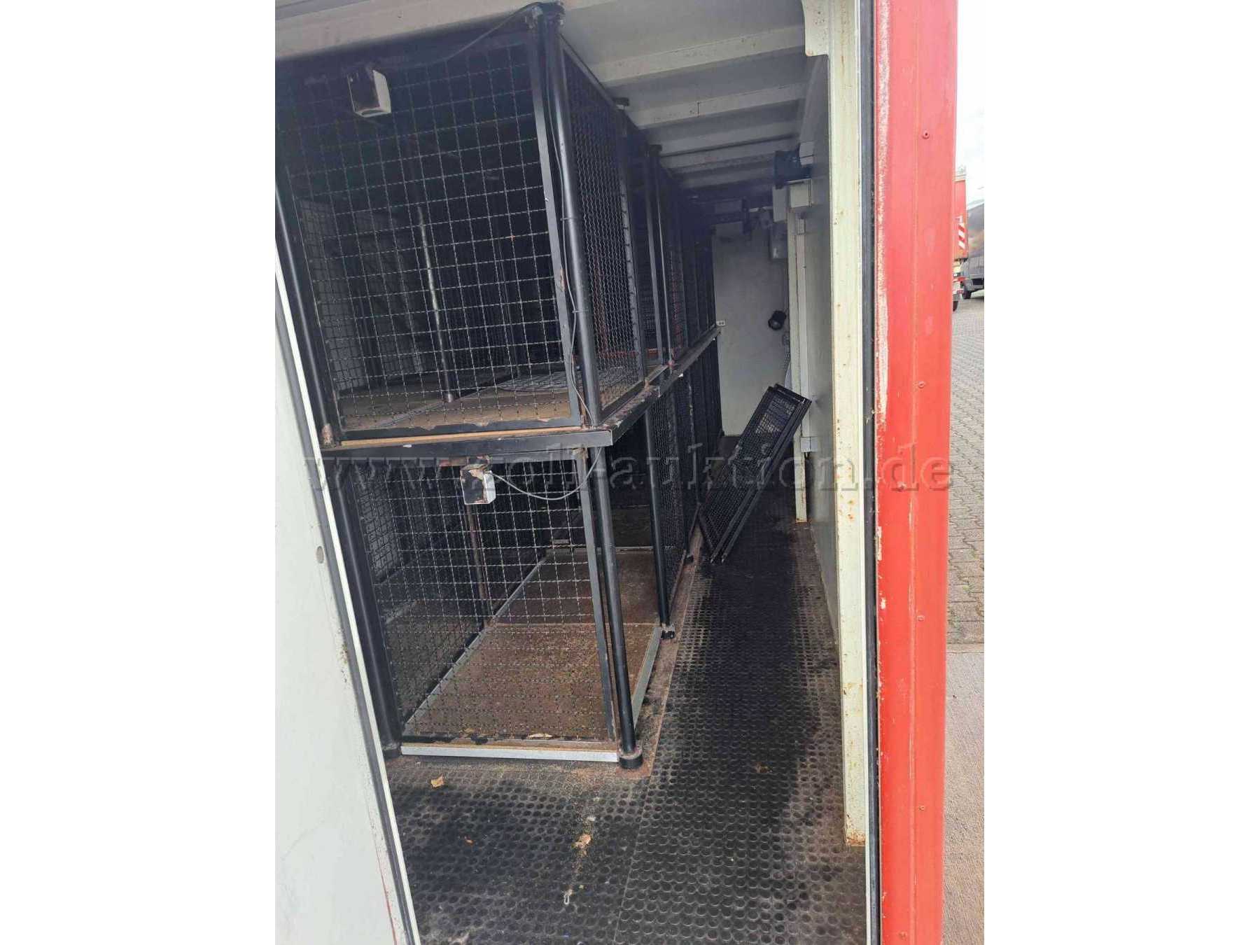 Innenansicht - Container III